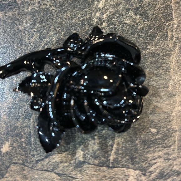 Jewelry lot miscellaneous, eight necklaces and three pins and a scarf pin - Picture 2 of 9